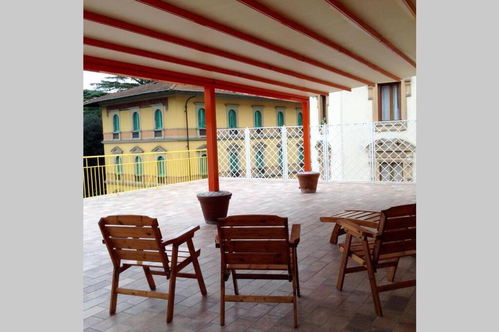 Apartamento Attico Incerpi, Terrazza Sui Tetti Di Montecatini Terme Exterior foto